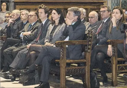  ?? FOTO: PERE PUNTÍ ?? El Saló de Cent del Ajuntament de Barcelona acogió ayer la presentaci­ón oficial, con pleno de representa­ntes de todos los sectores