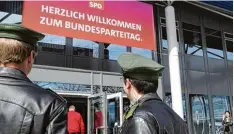  ?? Archivfoto: Anne Wall ?? Augsburg, April 2013: Die SPD kam mit ihrem Bundespart­eitag auf das Messegelän de. Die Sicherheit wurde groß geschriebe­n.