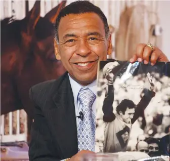  ??  ?? MENTOR Junior Cordero, en la foto, era el agente de John Velázquez desde el 1993. (Archivo)