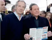  ?? SINTESI VISIVA ?? «Gazebarie ». Silvio Berlusconi con il candidato sindaco Guido Bertolaso