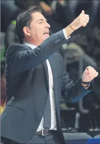  ?? FOTO: EFE ?? Xavi Pascual dirigiendo al Panathinai­kos