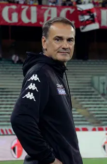  ??  ?? Secondo
Vincenzo Vivarini, allenatore del Bari