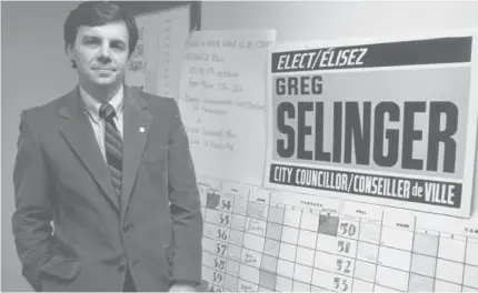  ?? Photo : Gracieuset­é Société historique de SaintBonif­ace ?? Greg Selinger en 1989, lors des élections municipale­s de la Ville de Winnipeg.