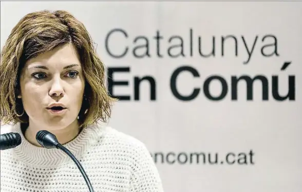  ?? ANDREU DALMAU / EFE ?? Elisenda Alamany en el curso de la rueda de prensa celebrada en les Cotxeres de Sants de Barcelona