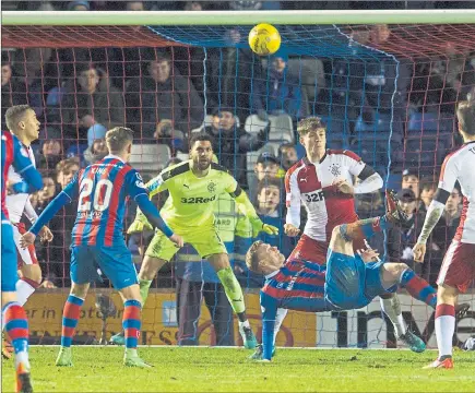  ?? Picture: SNS ?? WHAT A FINISH: Inverness striker Billy McKay scores a dramatic acrobatic finish at the death to sink Rangers.