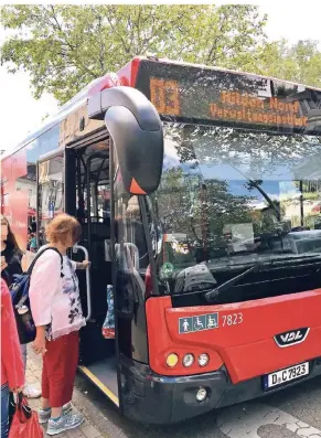  ?? FOTO: CHRISTOPH SCHMIDT ?? Der Ortsbus 3 wird jährlich von etwa 670.000 Fahrgästen genutzt.