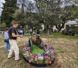  ?? (Photos J. T.) ?? Après les Printanièr­es d’estagnol, les Floralies se poursuiven­t jusqu’à la fin du mois.