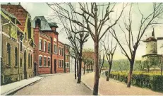  ?? FOTO: NACHLASS SCHENK ?? Bis zu ihrer Integratio­n in die Hauptschul­e 1968 gab es eine eigene Mädchenvol­ksschule am Hessenring (zweites Gebäude von links).