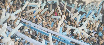  ?? ?? parte de los 16.000 hinchas de Racing que estuvieron en la cancha de lanús