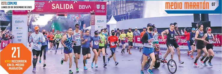  ?? FOTOS: LUIS GARDUÑO ?? Un gran ambiente se vivió en las calles de la Ciudad de México, donde hombres y mujeres salieron a correr el Medio Maratón.