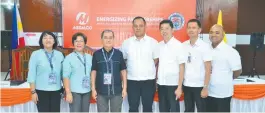  ??  ?? In photo during the EPP- MoU signing ceremony held at the Nagcarlan Municipal Hall are (left to right): Nagcarlan Vice Mayor Amelia Malabag- Hernandez, Municipal Secretary Christmas Osuna, and Mayor Eusebio Nelson M. Osuna, with Meralco VP and Head,...