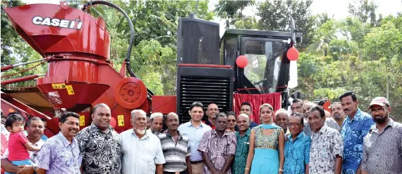  ?? Photo: Shratika Singh ?? Attorney-General and Minister for Economy, Aiyaz Sayed-Khaiyum hands over a mechanical sugarcane harvester to Qawa Cane Farmers Cooperativ­e at Vunivau, Labasa.