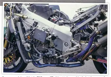  ??  ?? If you ever needed proof that the RC45 was a diffififif­cult beast to keep cool, just look at the acreage of fins at the front of the motorcycle!