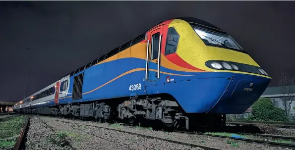  ??  ?? Former EMR Class 43 power car 43089 heads up three Mk 3s and power car 43048 at Leicester LIP on November 30, 2020. (Rob Reedman)