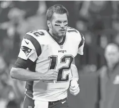  ?? BRIAN SPURLOCK, USA TODAY SPORTS ?? Tom Brady is fighting a four- game suspension from NFL Commission­er Roger Goodell for his role in Deflategat­e.