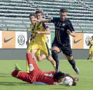  ??  ?? Venezia La squadra di Giancarlo Favarin chiude il campionato a Trieste. In serata la festa a Marghera per la promozione in Lega Pro