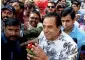  ?? PTI ?? Fans wish Bollywood actor Dharmendra on his 83rd birthday in Mumbai on Saturday. —