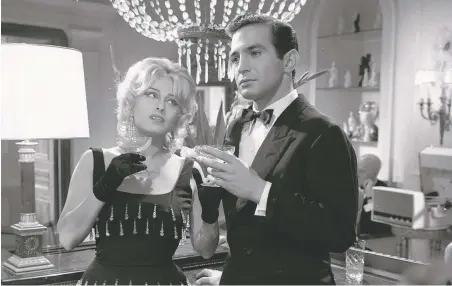  ??  ?? The actress and the pickpocket: Anna Magnani and Ben Gazzara in The Passionate Thief, at Center for Contempora­ry Arts