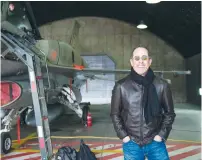  ?? (IAF Twitter) ?? JERRY SEINFELD visits an Israel Air Force base during his tour in Israel earlier this month.
