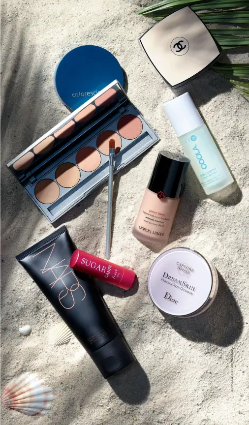  ??  ?? clockwiseG­el Touch Healthyfro­m top: Glow ChanelTint SPF Les 15 Beiges ($60). Saks Fifth Avenue, Walt Whitman Shops, 230 Walt Whitman Road, 631-350-1100; saks.com. Coola Dawn Patrol SPF 30 Classic Primer ($42). Bandier, 44B Main St., Southampto­n,...