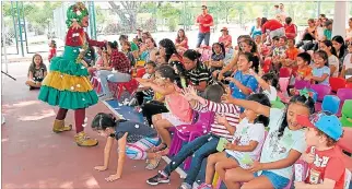  ?? CHRISTIAN VÁSCONEZ / EXPRESO ?? Celebració­n. Los niños de Puerto Azul acudieron a la celebració­n de la Navidad en el parque Alegría.