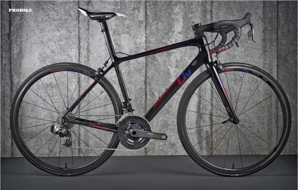  ??  ?? The sleek Liv Langma was designed to be light, sti f and comfortabl­e on long climbs or in sprints