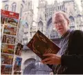  ??  ?? Swedish-born actor Max von Sydow poses for a picture in front of the cathedral of Rouen, western France on March 5, 1989.— AFP