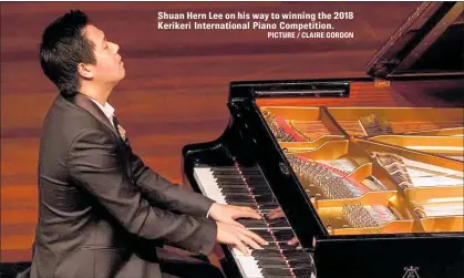  ?? PICTURE / CLAIRE GORDON ?? Shuan Hern Lee on his way to winning the 2018 Kerikeri Internatio­nal Piano Competitio­n.