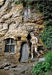  ??  ?? A knight hewn in stone guards the entrance to the Chapel of Our Lady of the Crag (below). Volunteers Peter Thornes, Julie Clarke, Chris Maunder and Vivienne Thornes (bottom).