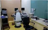 ?? Photos by Juidin Bernarrd ?? The biomedical equipment at the consultati­on room in Medstar Healthcare in Dubai. —