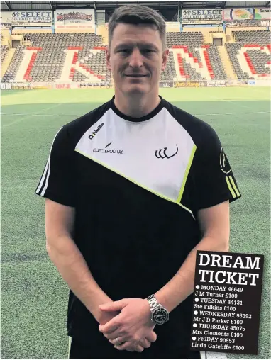  ??  ?? Widnes Vikings’ performanc­e director Phil Finney.