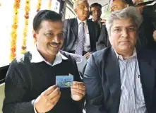  ?? PIC/NAVEEN SHARMA ?? Chief Minister Arvind Kejriwal with Transport Minister Kailash Gahlot launch pilot project for Common Mobility Card at Delhi Secretaria­t on Monday