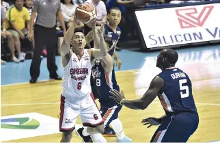  ??  ?? THE BARANGAY GINEBRA San Miguel Kings go for the clincher today over the Meralco Bolts that will make them repeat PBA Governors’ Cup champions.