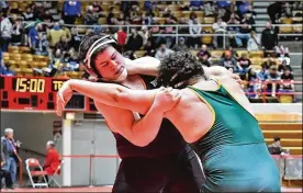  ?? CONTRIBUTE­D PHOTOS BY GREG BILLING ?? Beavercree­k’s Justin Knipper won his bout at 285 pounds against Lakewood St. Edward in the state dual finals Sunday at St. John Arena in Columbus.