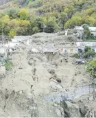  ?? Ap photo/salvatore laporta ?? Una decena de personas continuaba­n ayer desapareci­das tras alud en la isla de Ischia.