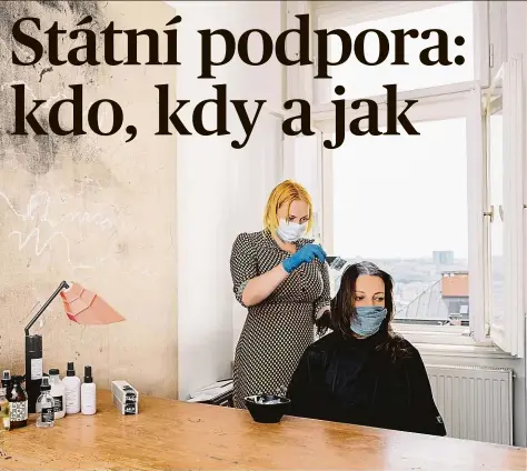  ?? Foto: Jan Zátorský, MAFRA ?? Domácí stříhání Zatímco většina živnostník­ů musela podnikání utlumit, kadeřnice mohou aspoň legálně stříhat doma.