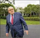  ?? THE NEW YORK TIMES ?? Rudy Giuliani said Sunday that Trump’s legal team would contest any effort to force the president to testify in front of a grand jury.