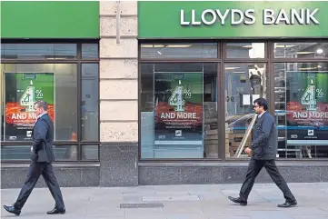  ?? ?? DECISION: Lloyds Banking Group have said they will close 20 Lloyds Bank branches.