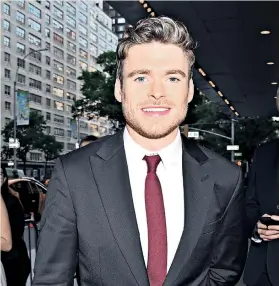  ??  ?? Compelling: ‘Bodyguard’ actor Richard Madden’s physique has set new standards for Sunday night TV