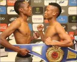 ?? PIC: PHATSIMO KAPENG ?? Mothibedi (right) defends his WBF Superbanta­m title against Moabi ‘The Eagle’ Ngaka tonight