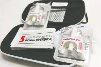  ?? MIKE HENSEN ?? Most police forces have trained personnel and equipped them with naloxone kits.