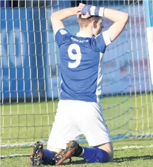  ?? Iain Findlay ?? Joe Ironside went close to an equaliser at 1-0