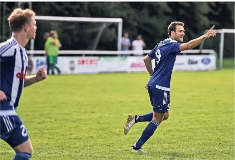  ?? RP-FOTO: MARKUS VAN OFFERN ?? Neuling SV Donsbrügge­n durfte viermal jubeln.