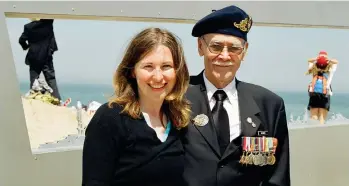  ??  ?? Julia Mackey & Art Heximer - Juno Beach June 6 2004. Photo By June Heximer. Art was one of the first veterans Julia met when she travelled to Normandy in 2004 for the 60th Anniversar­y of D-Day.