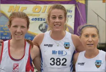  ??  ?? The Senior women’s top three (from left): Ciara Wilson (second), Fiona Kehoe (first), Jackie Carthy (third).