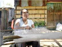  ??  ?? Por el temblor del pasado 19 de septiembre, 2 de los 3 cuartos que tiene la casa de Araceli Soberanes se derrumbaro­n, incluido el taller donde trabajaba.