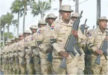  ?? RICARDO HERNANDEZ ?? En el Ejército fueron ascendidos más de tres mil efectivos.