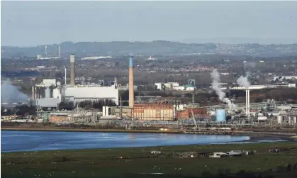  ?? ?? Power stations seen from Helsby Hill in north-west England Photograph: Nathan Stirk/Getty