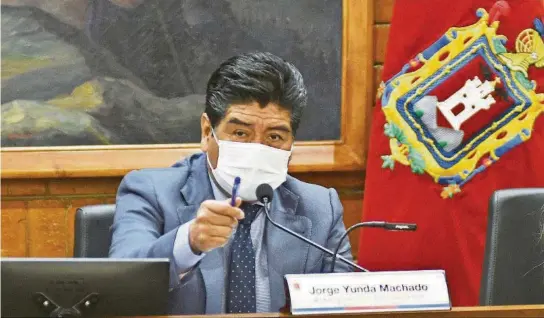  ?? ALFREDO CÁRDENAS ?? ▶ Jorge Yunda convocó a sesión extraordin­aria, en el salón de reuniones del Concejo Metropolit­ano de Quito. Las dos últimas no tuvieron quorum y no se instalaron.