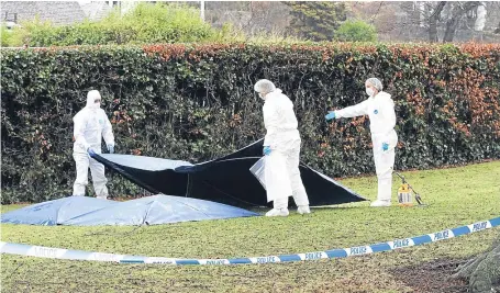  ?? Picture: Gareth Jennings. ?? Officers were called to Orchar Park on Monifieth Road on Saturday morning and were seen scouring the area behind a police cordon.